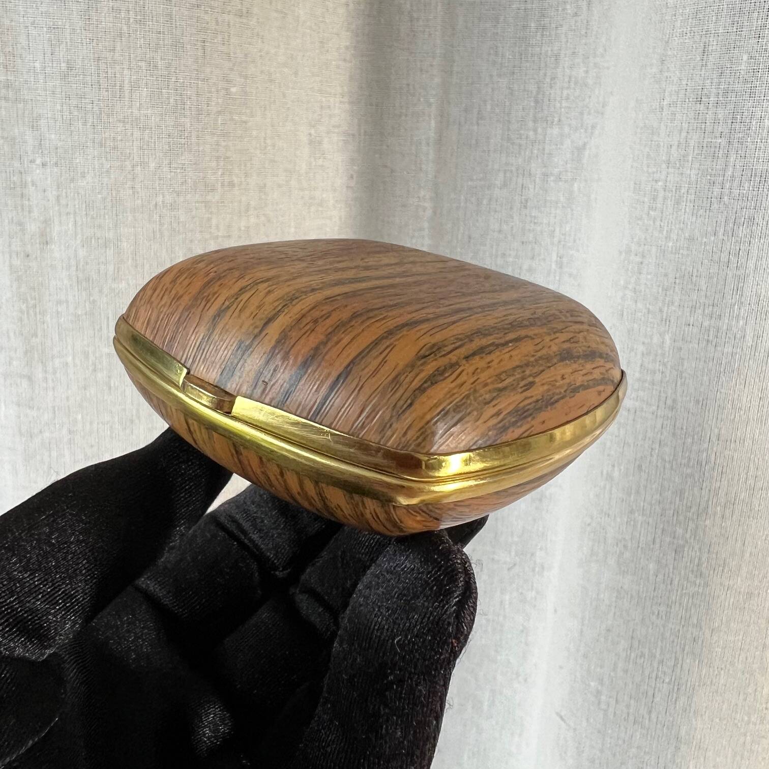 Small square box