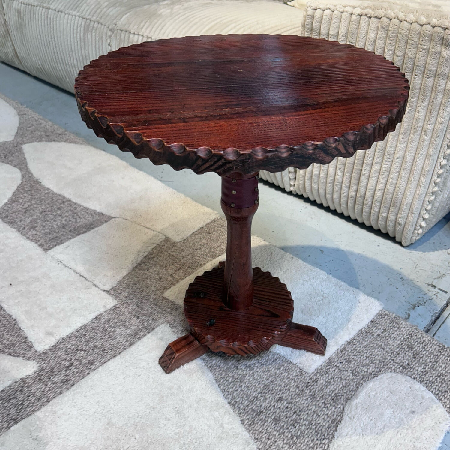 Berber style pedestal table