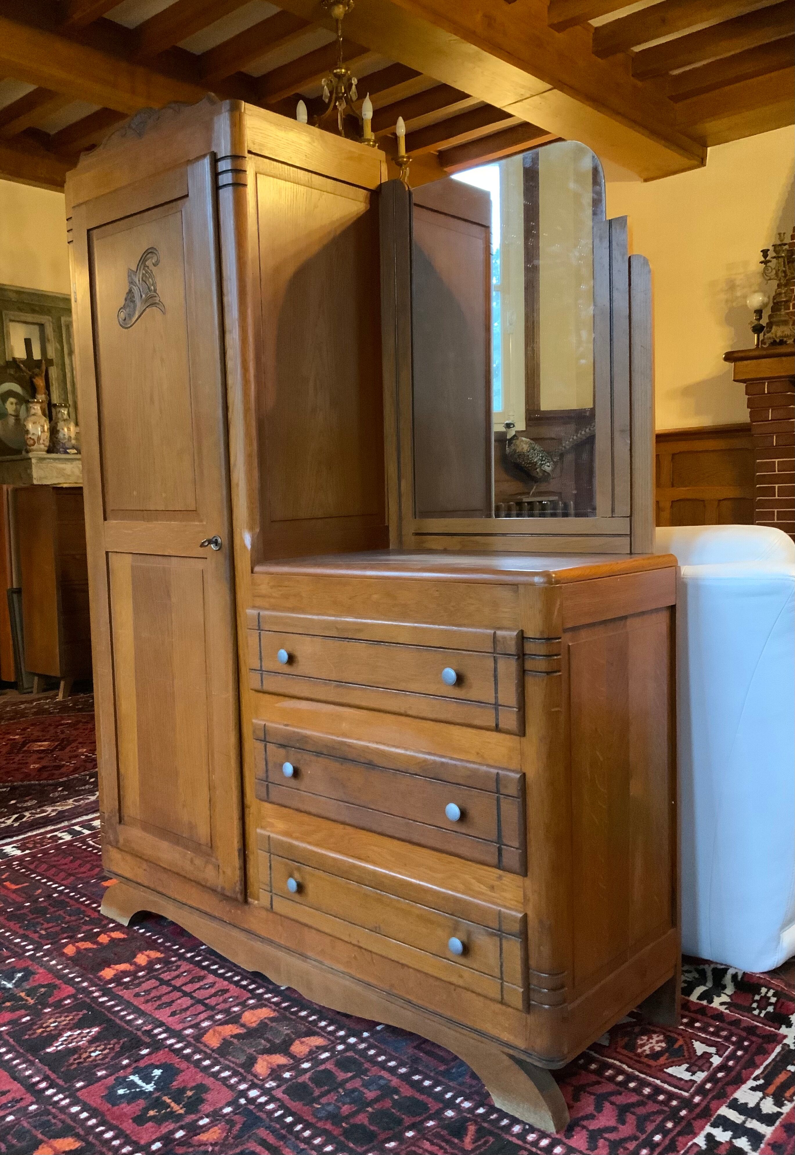 Asymmetrical dresser cabinet