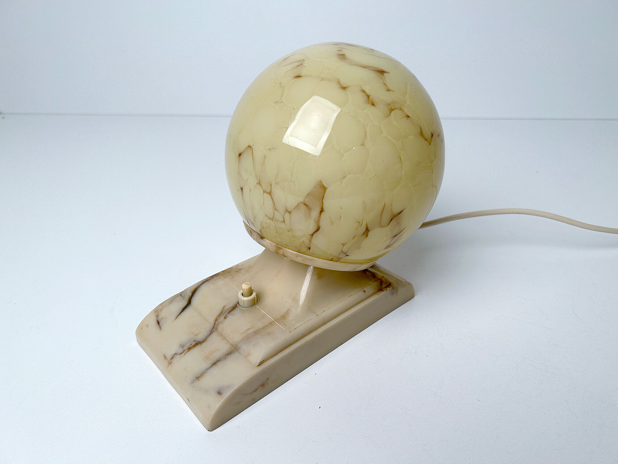 Vintage Art Deco Table Lamp, 40 years, Bakelite Melamine Opaline Marble
