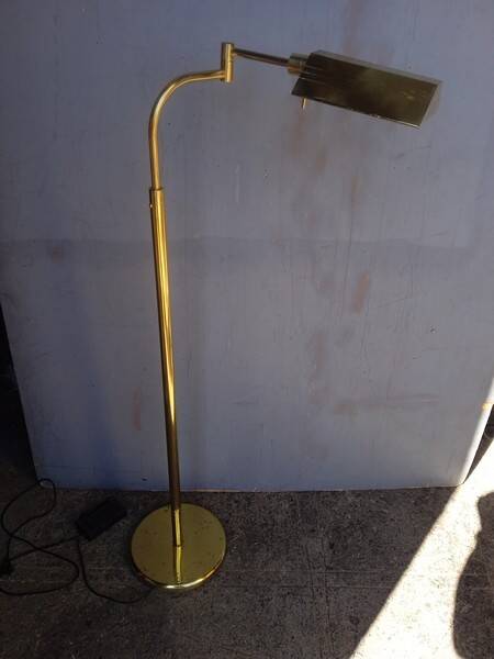 Reading light / articulated floor lamp ep 1970 golden brass