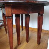 Oval wooden table with 3 extensions