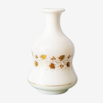 Vase ancien en opaline avec dorures
