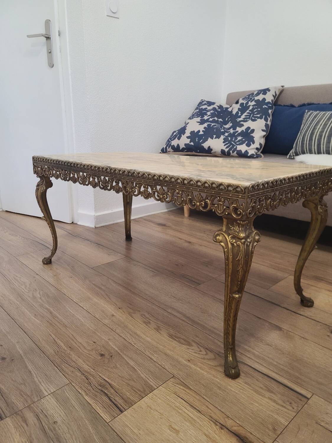 Marble coffee table with brass legs