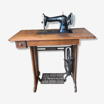 Vintage Singer Sewing Machine