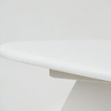 Trois tables basses de jardin par Huguonnet