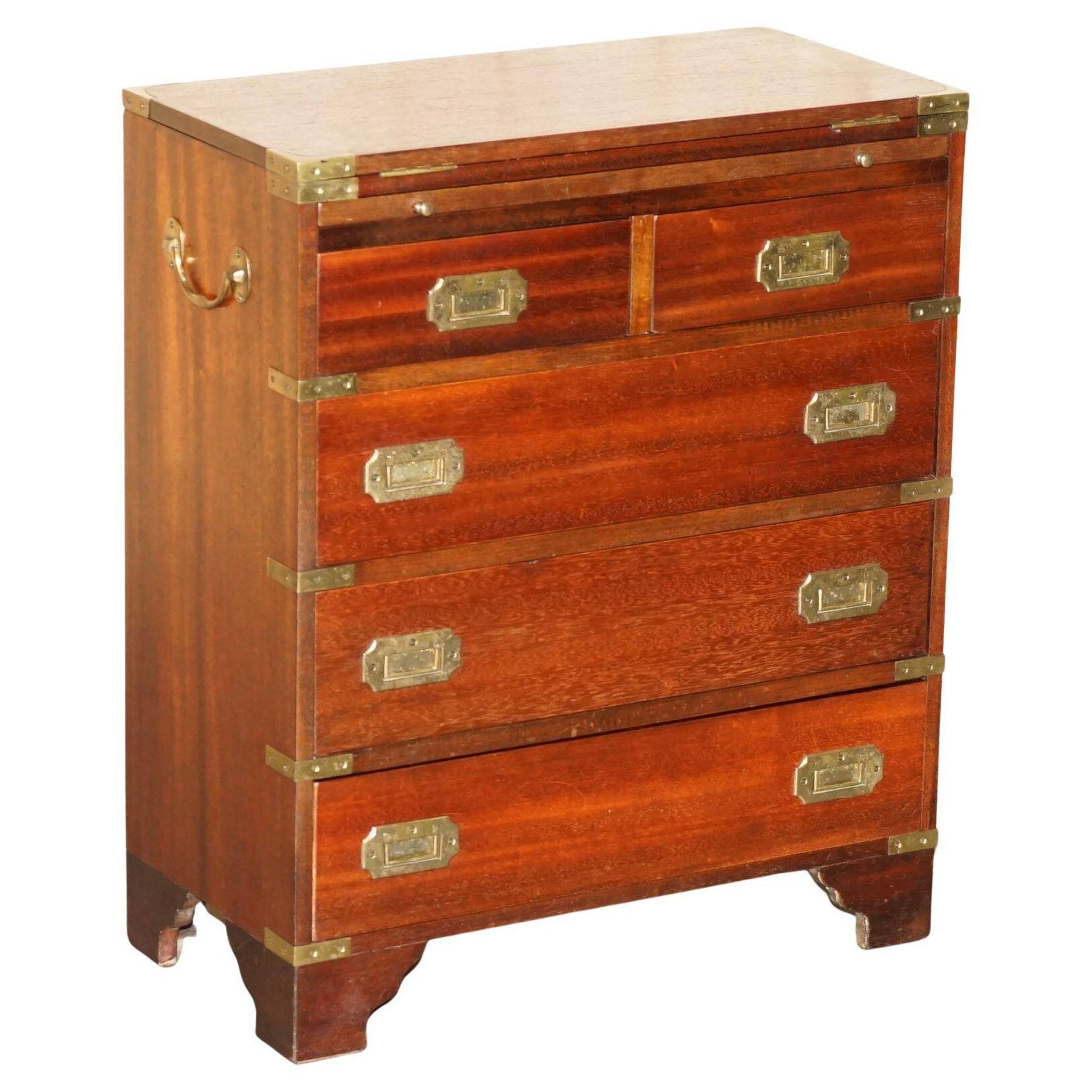 Commode militaire vintage avec plateau coulissant et dessus extensible