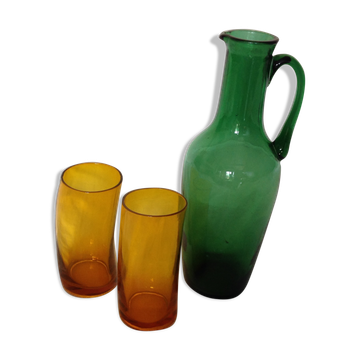 Pichet et deux verres