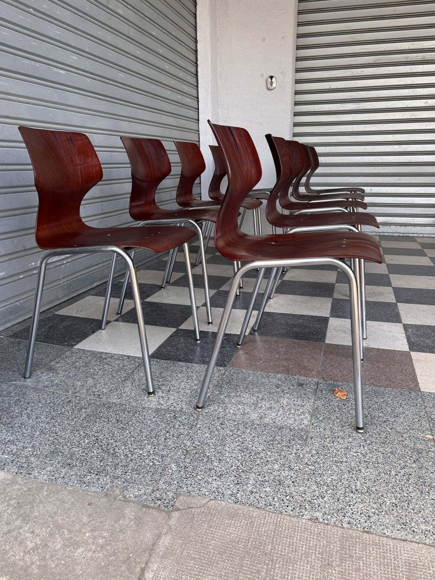 Lot de 10 chaises Pagholz