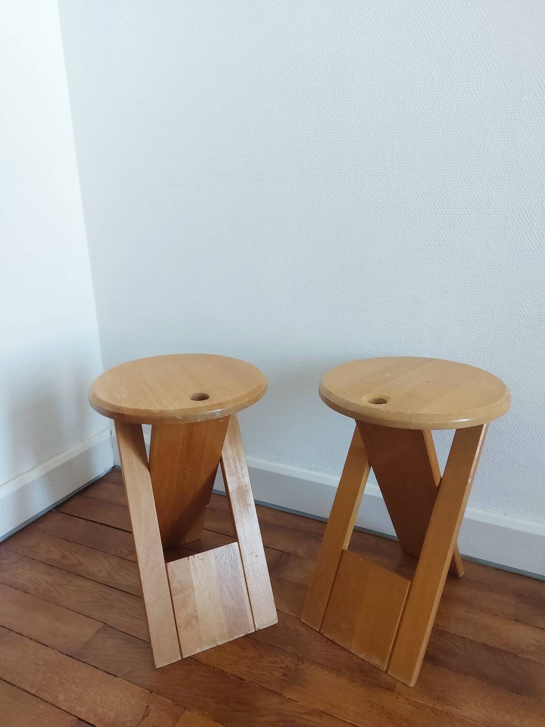 Set of 2 suzy stools