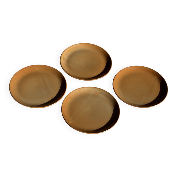 Lot de 4 assiettes plates à plat principal en grès pas de marque au dessous