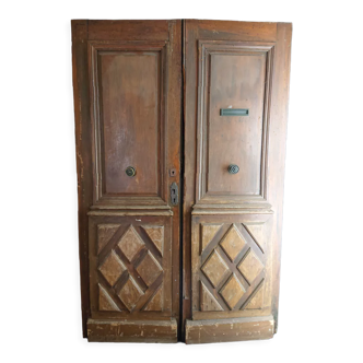 Double entrance door