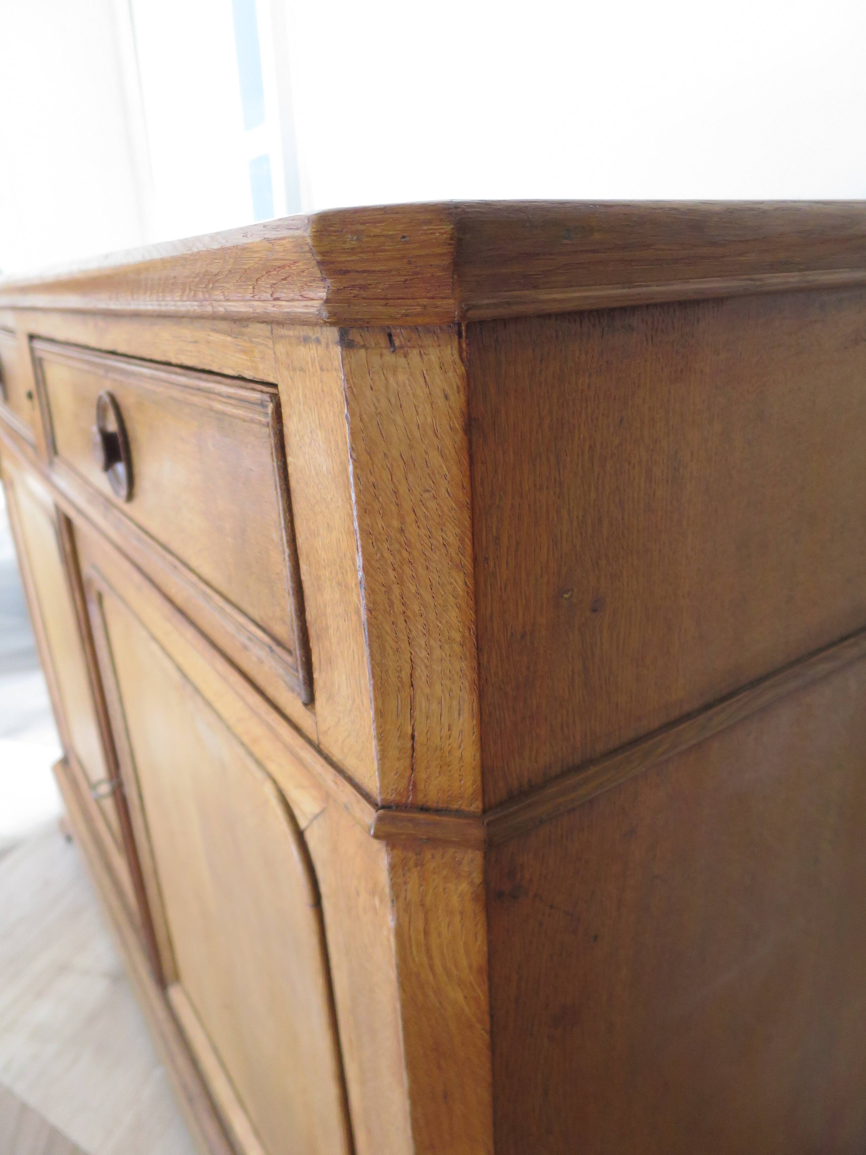 Old - Beautiful solid oak sideboard - 2 doors - 2 drawers in golden oak color