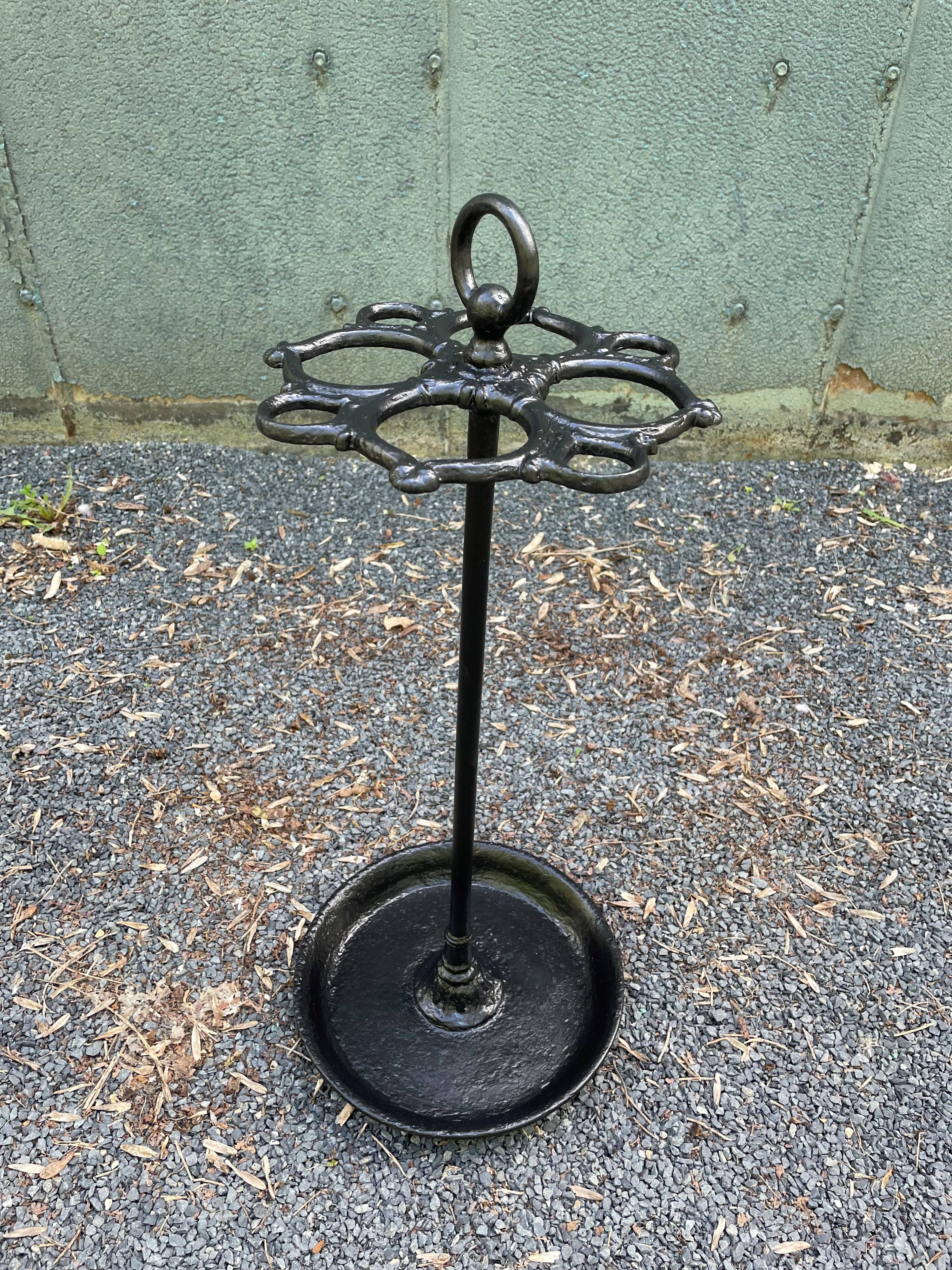 Cast iron umbrella holder debut 20th