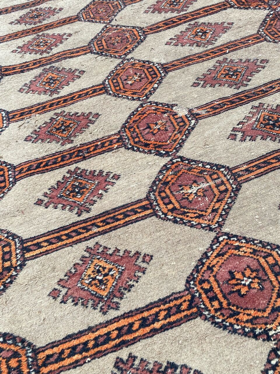 Vintage carpet pakistan drawings bokhara handmade 124x186 cm