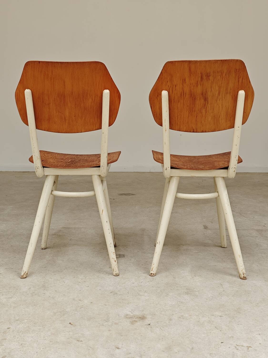 Pair of chairs ex Czechoslovakia TON Thonet White and waxed wood