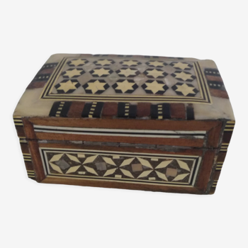 Oriental box