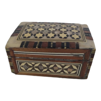 Oriental box