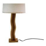 Lampe moderne en rotin ondulé