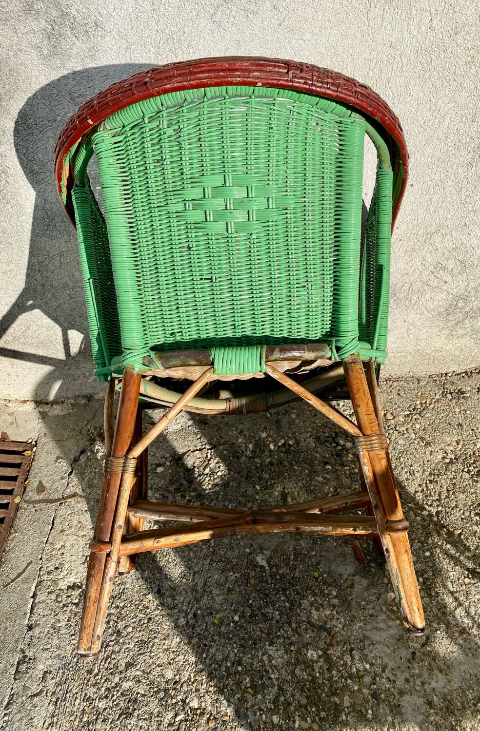 6 wicker chairs