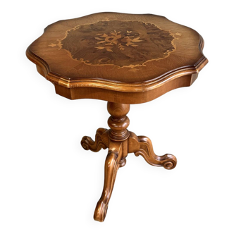 Table d'appoint marquetée de style Louis XV