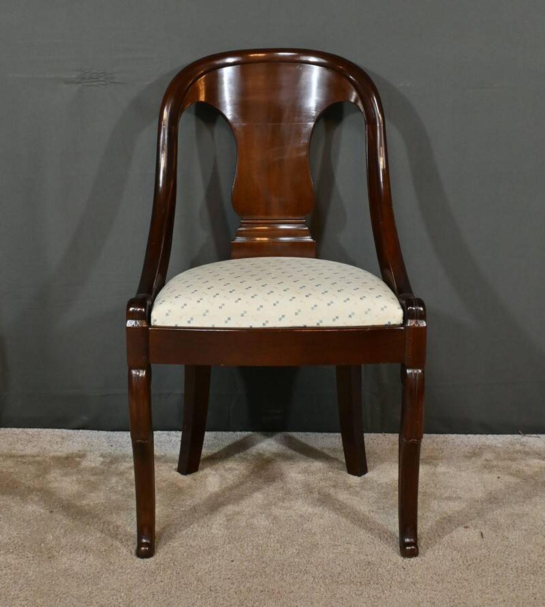 Set of 4 Gondola Chairs in Mahogany, Restoration period – Part 1, 19th century