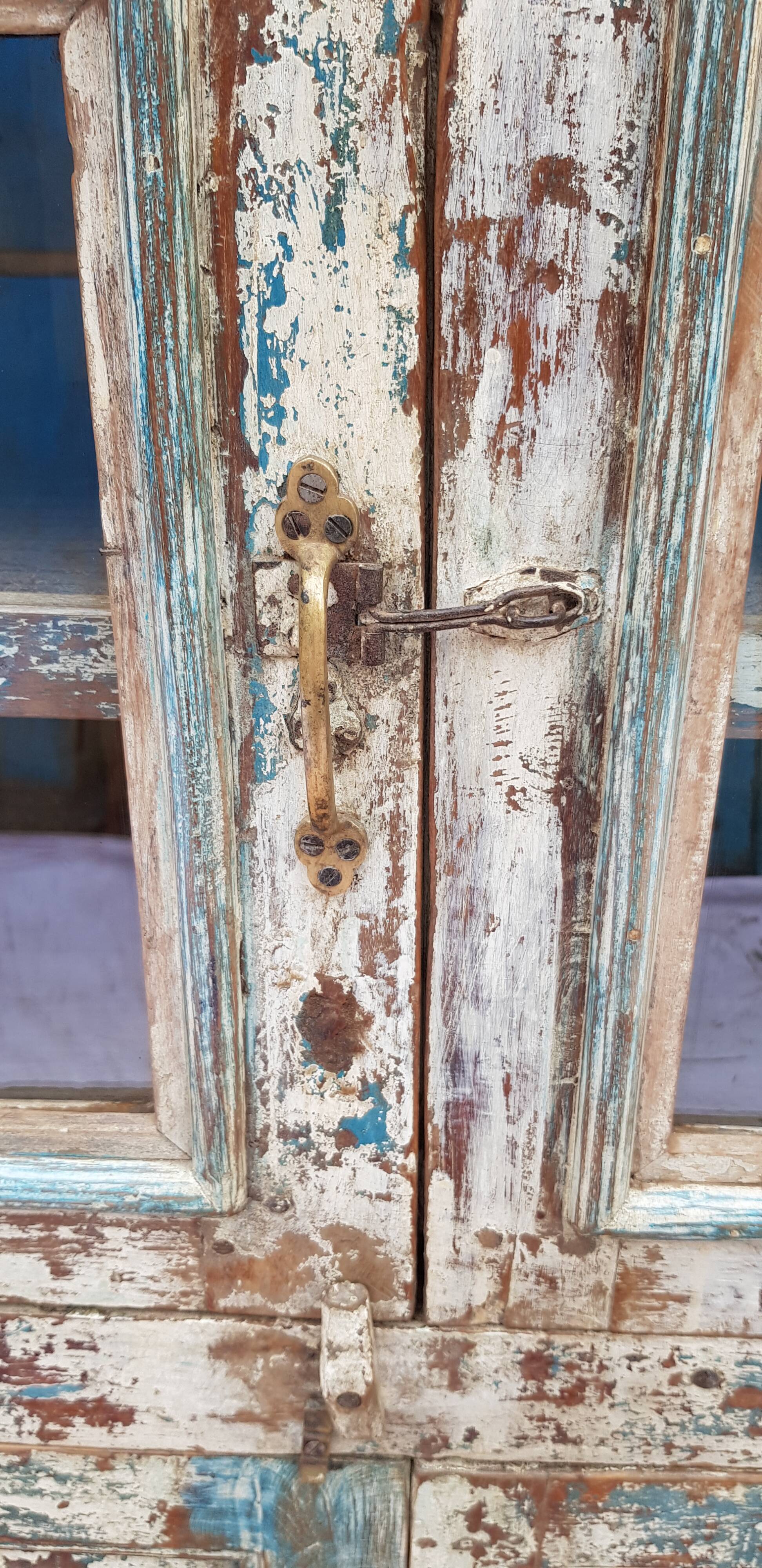 Old buffet - cvaisselier