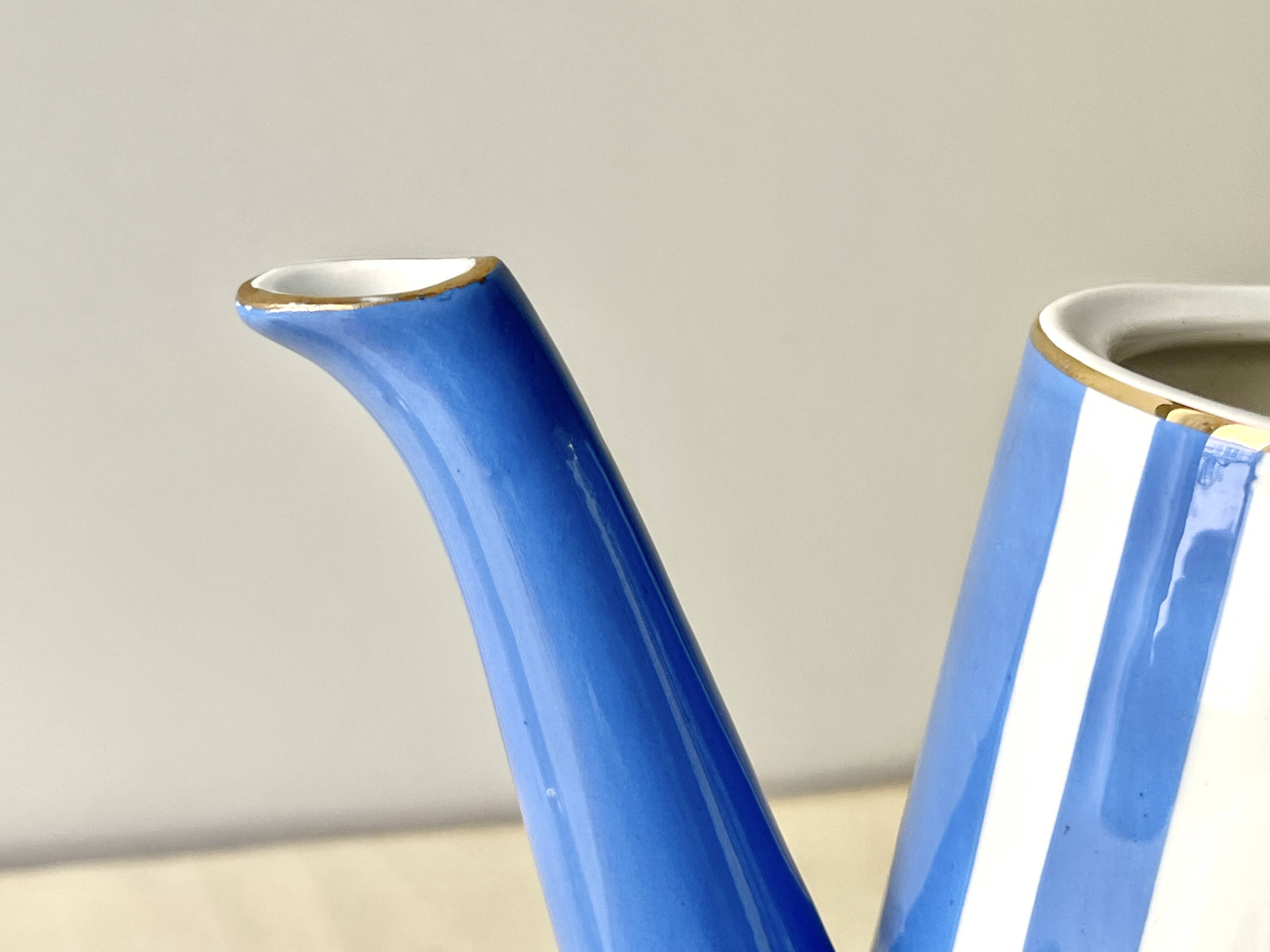 Large Fox Trott Sarreguemines coffee pot in art deco earthenware, 1930s vintage