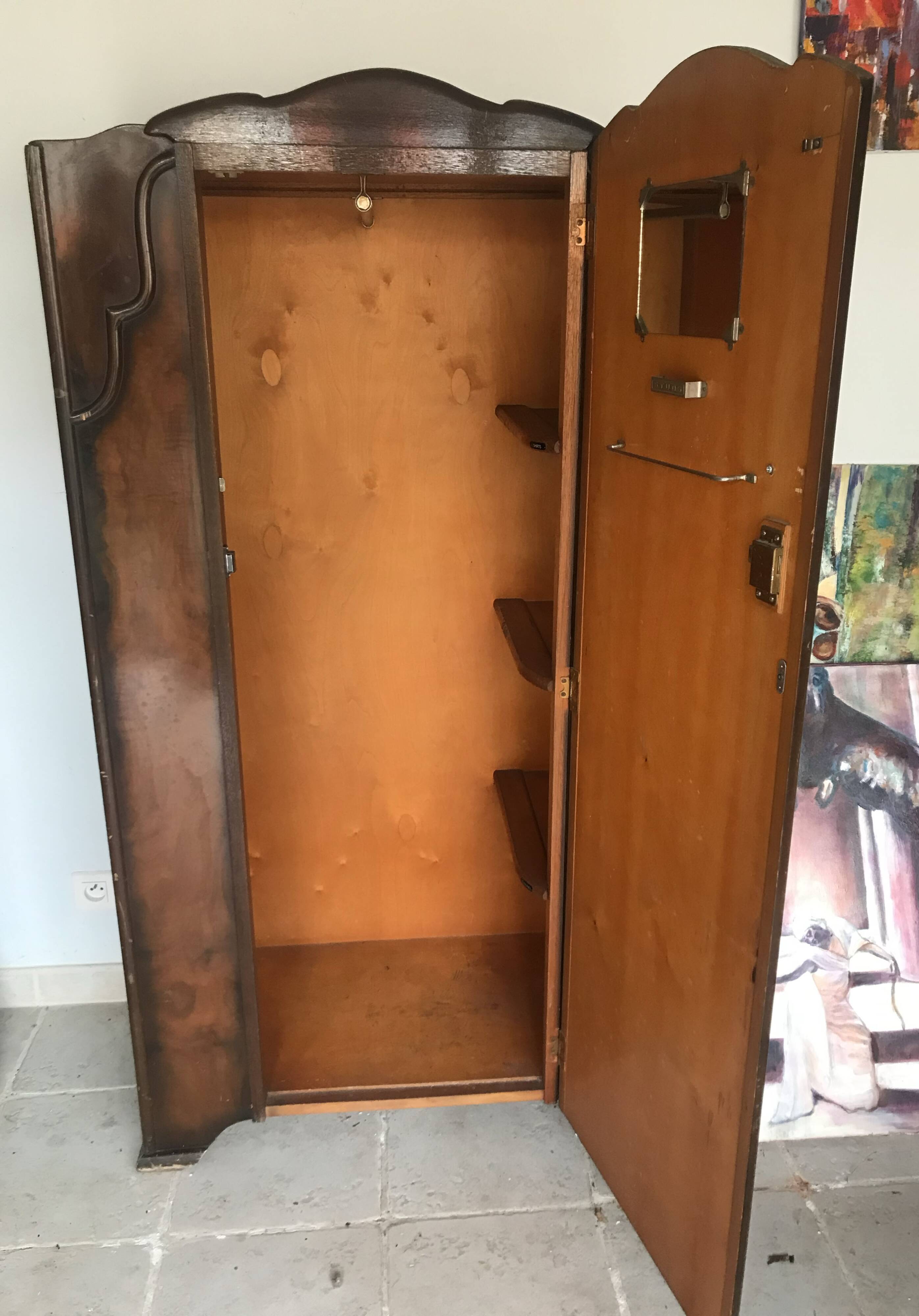 English wardrobe 1930