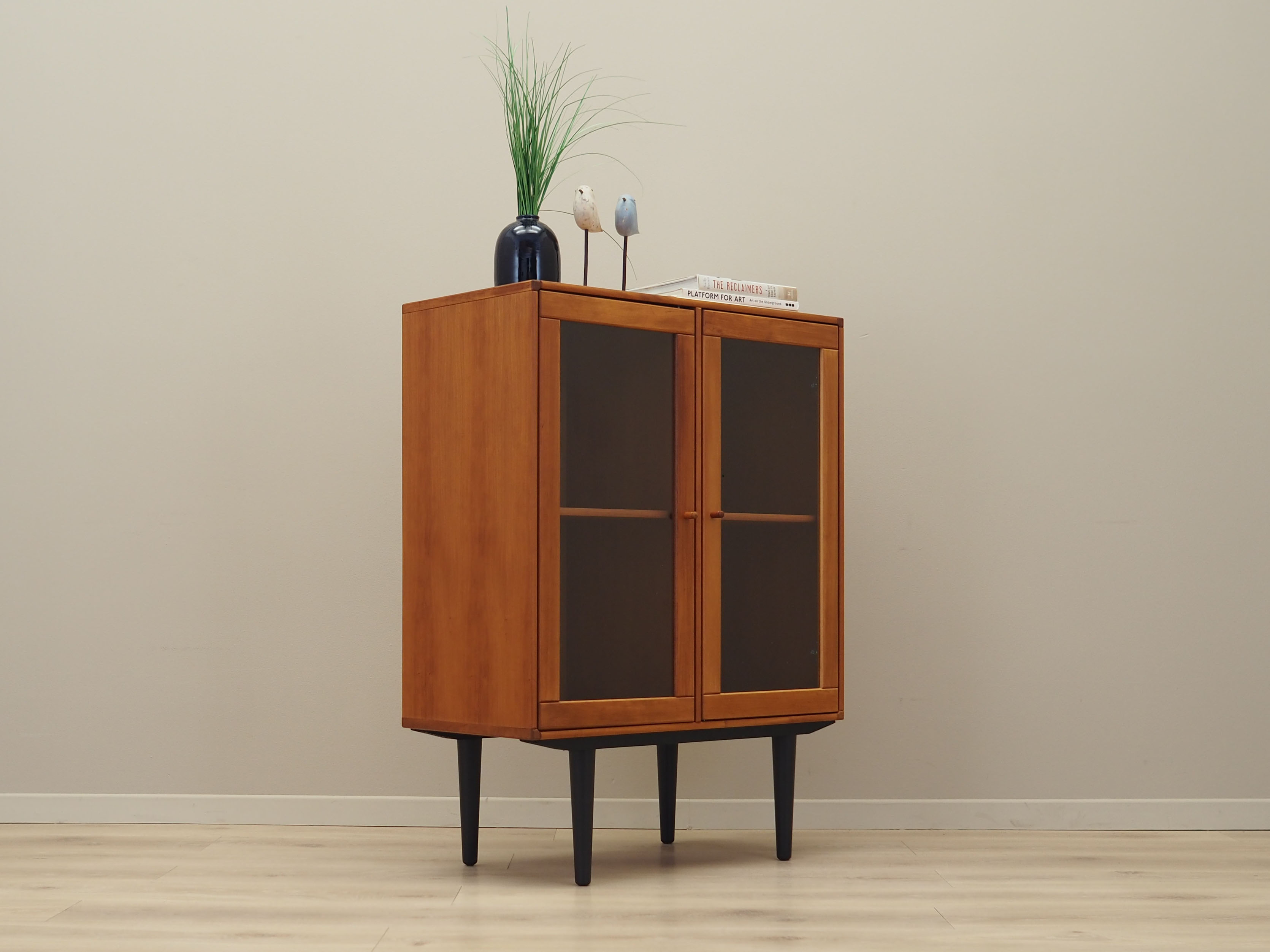 Vitrine en acajou, design danois, années 1970, Danemark