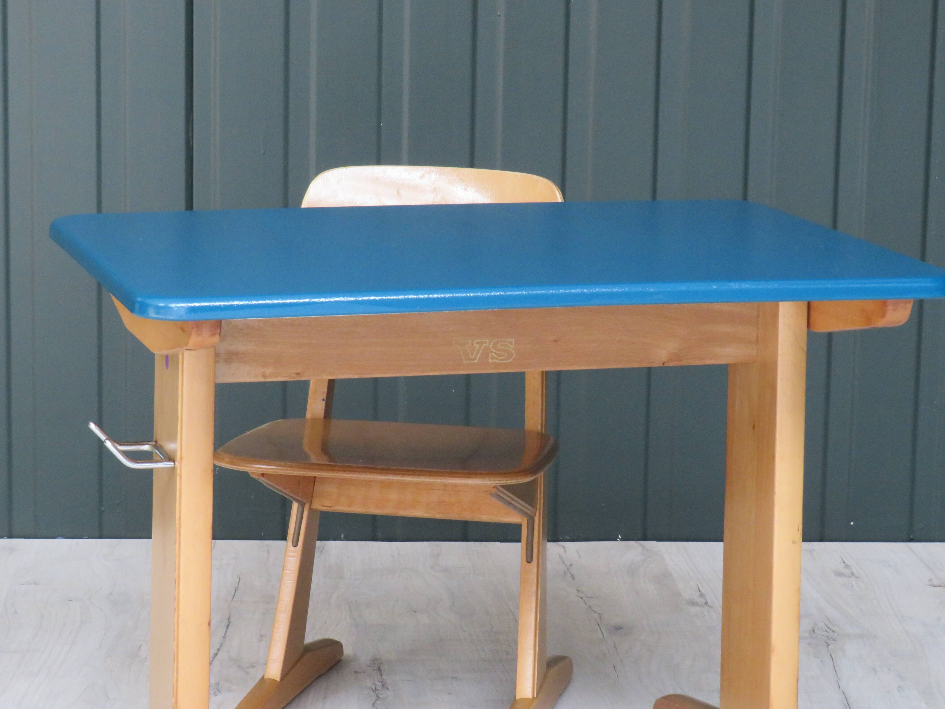 Vintage desk and children's chair casala/vs
