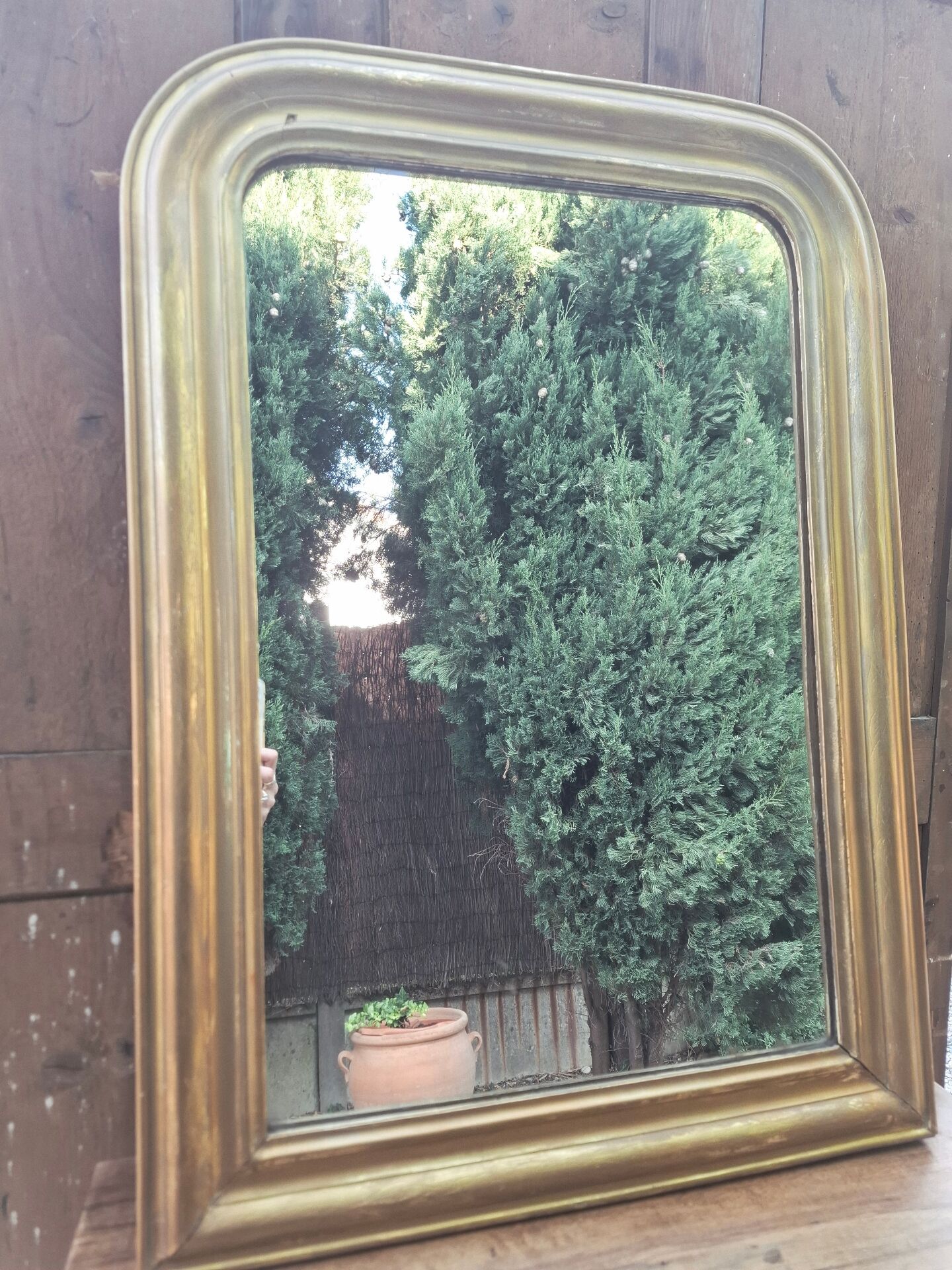 Golden mirror