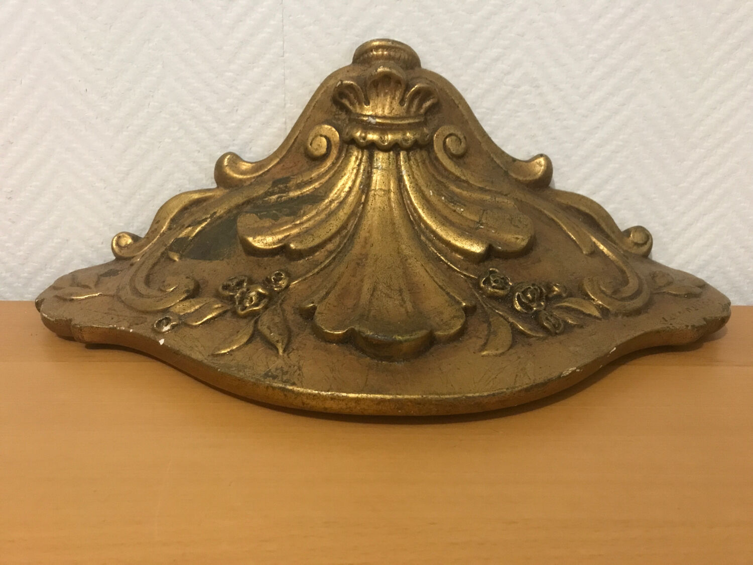 Baroque plaster console