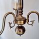 Lampe classique en laiton de style hollandais de couleur bronze doré