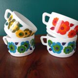 4 small lotus Arcopal espresso cups