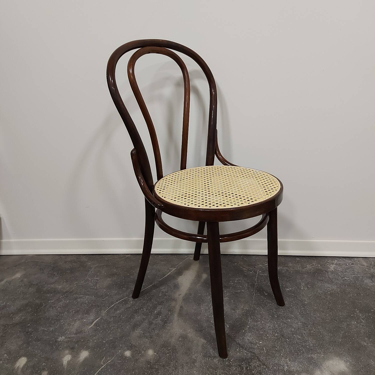 Chaise en bois courbé années 1970