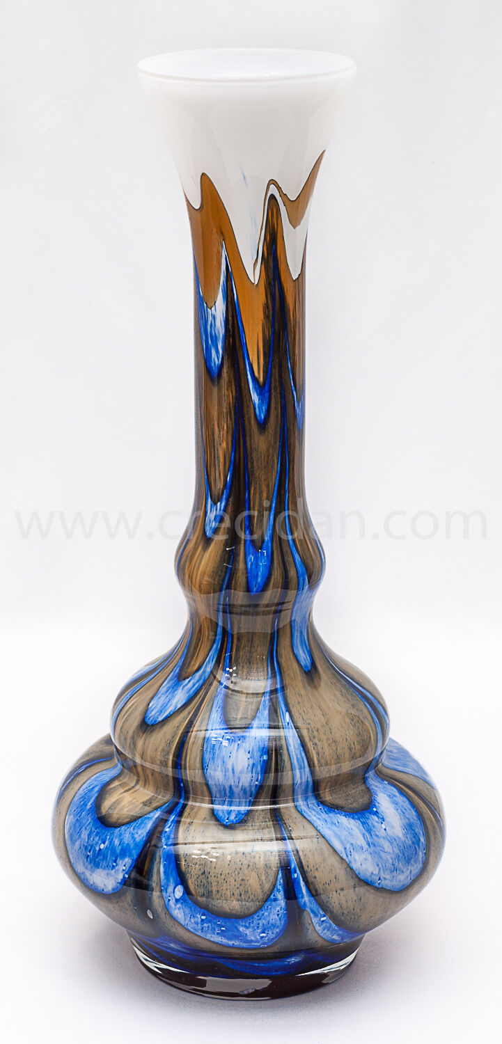 Blue Murano vase by Carlo Moretti