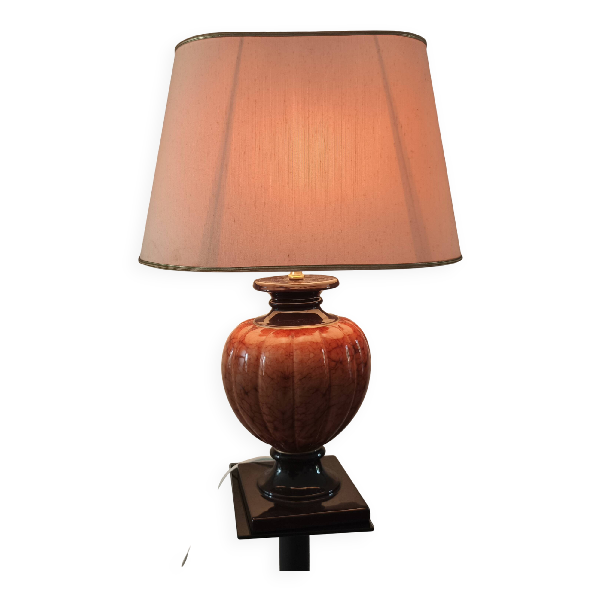 Ceramic lamp with original shade