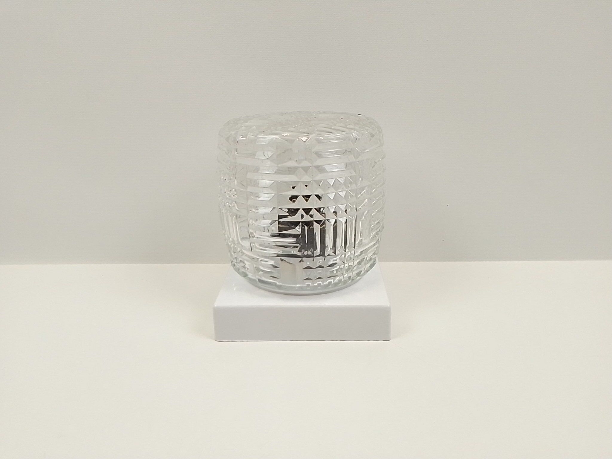 Glass wall or ceiling lamp and plastic base