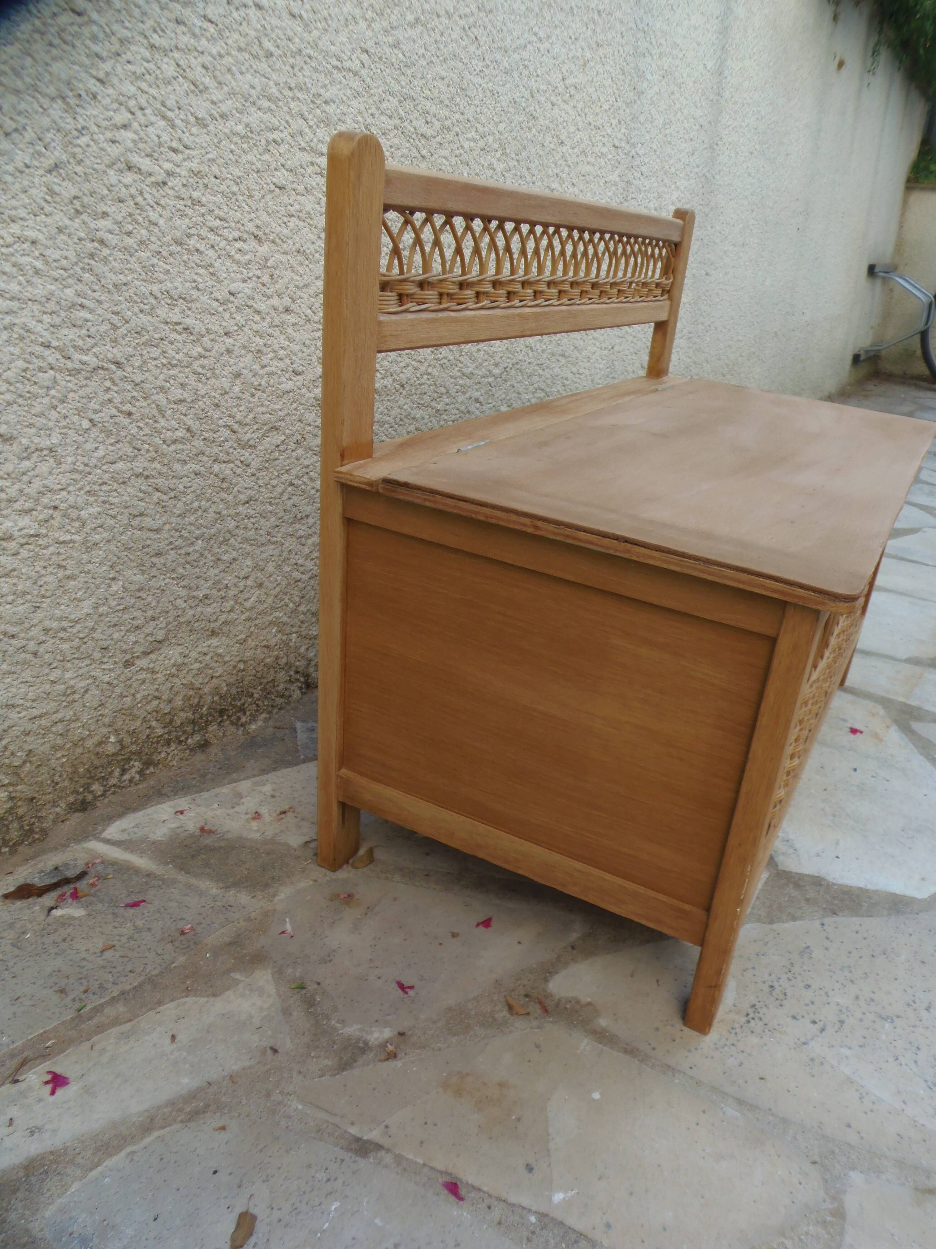 Coffre à jouets vintage en bois & rotin – une belle pièce pleine de charme