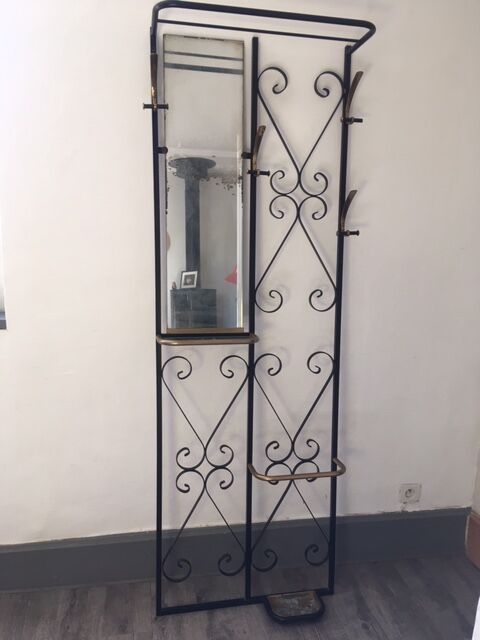 Wall coat rack metal cloakroom