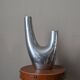 Vase fonte d'aluminium design contemporain décoration alternative années 80