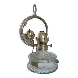 Lampe à pétrole avec miroir