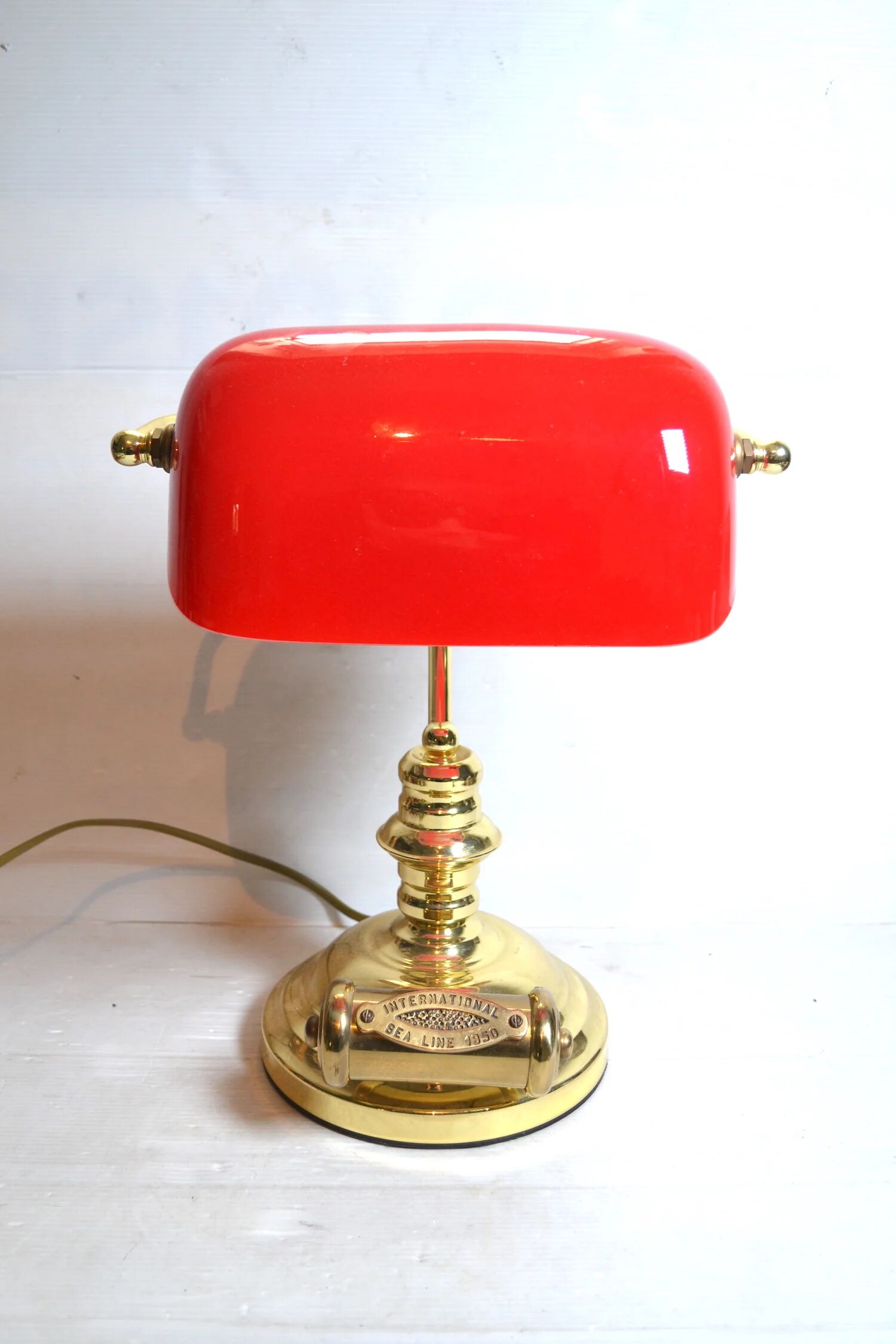 Banker's lamp