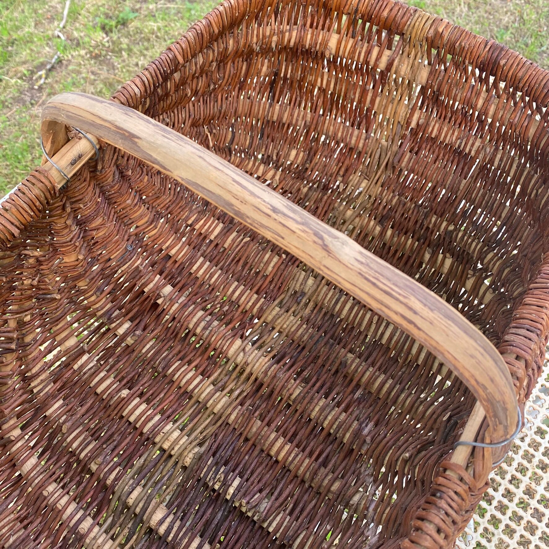 Large wicker basket with metal wire 58X36cm