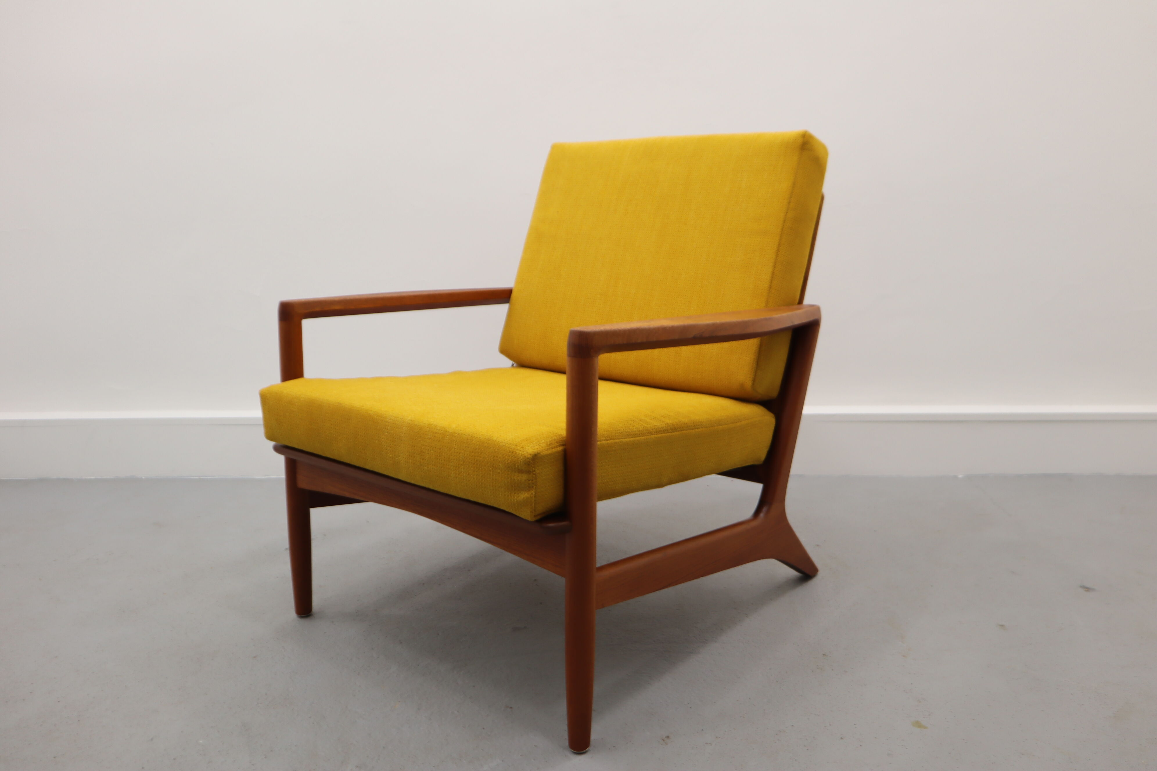 Vintage Danish Design Teak Lounge Chair, 1970s