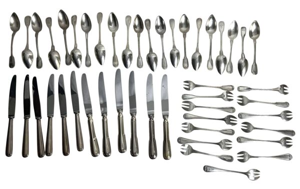 Important lot couverts 118 pièces métal argenté Ercuis, Christofle XXème