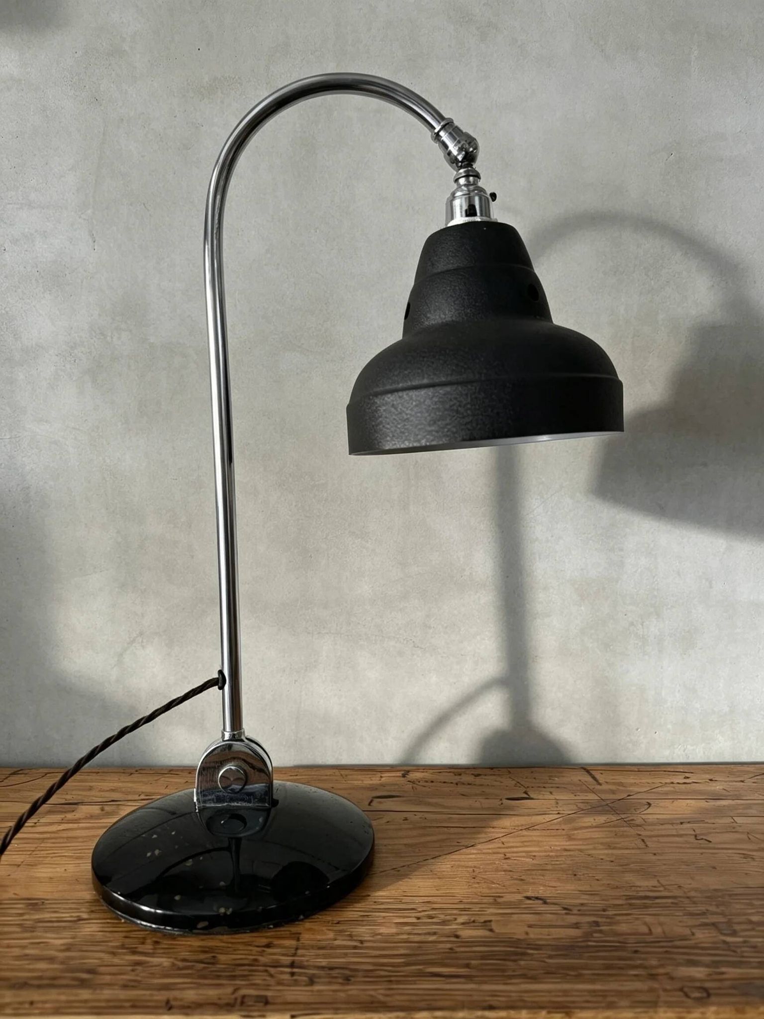 Lampe de table Bestlite des années 1930 par Robert Dudley Best