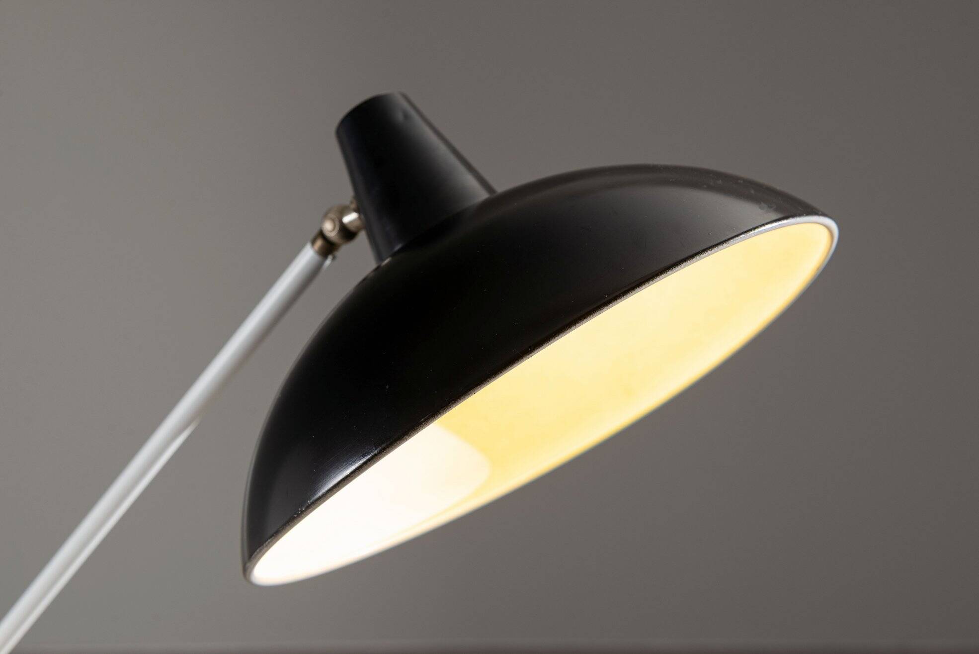 Lampadaire JJM Hoogervorst noir Anvia Almelo Pays-Bas 1950