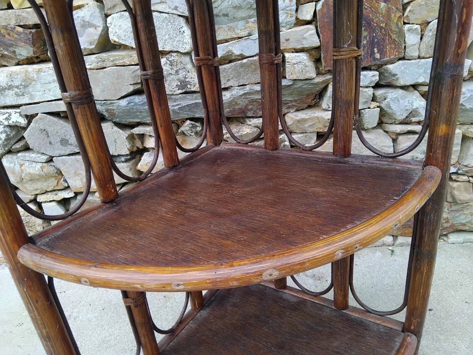 Étagère D' Angle En Rotin Vintage